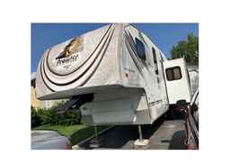 2009 PROWLER TRAILER