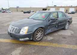 2010 CADILLAC DTS