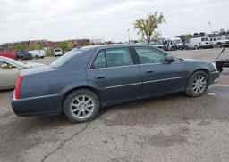 2010 CADILLAC DTS