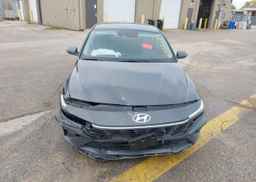 2025 HYUNDAI ELANTRA LUXURY