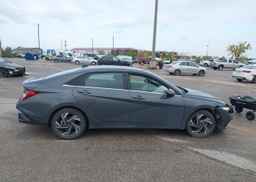 2025 HYUNDAI ELANTRA LUXURY