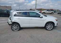 2015 MITSUBISHI RVR SE