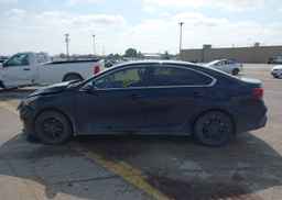 2023 KIA FORTE EX