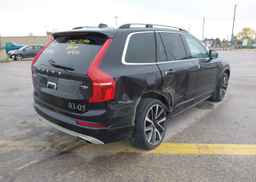 2019 VOLVO XC90 MOMENTUM T8 HYBRID