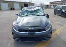 2023 KIA FORTE EX