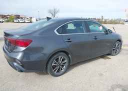 2023 KIA FORTE EX