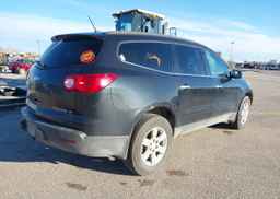 2010 CHEVROLET TRAVERSE LT