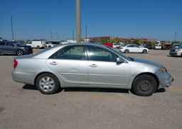 2003 TOYOTA CAMRY SE
