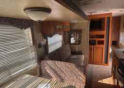 2010 COACHMEN TRAILER