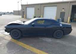 2011 DODGE CHALLENGER SE