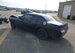 2011 DODGE CHALLENGER SE
