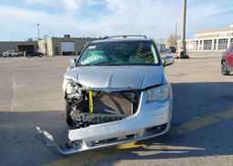 2009 CHRYSLER TOWN & COUNTRY TOURING