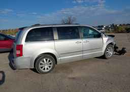 2009 CHRYSLER TOWN & COUNTRY TOURING