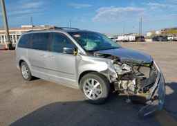 2009 CHRYSLER TOWN & COUNTRY TOURING