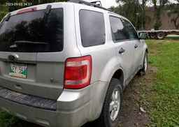 2012 FORD ESCAPE XLT V6