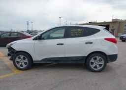 2015 HYUNDAI TUCSON GL