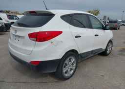 2015 HYUNDAI TUCSON GL