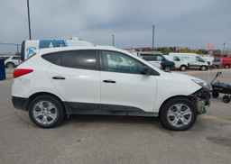 2015 HYUNDAI TUCSON GL