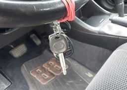2003 TOYOTA CAMRY SE