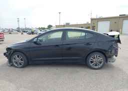 2017 HYUNDAI ELANTRA GL