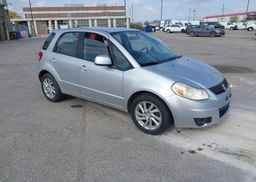 2011 SUZUKI SX4