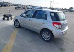 2011 SUZUKI SX4