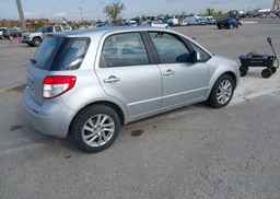 2011 SUZUKI SX4