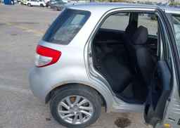 2011 SUZUKI SX4