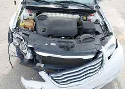 2014 CHRYSLER 200 TOURING V6