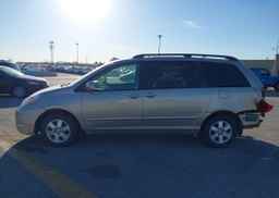 2009 TOYOTA SIENNA CE V6