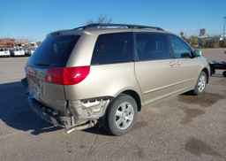 2009 TOYOTA SIENNA CE V6