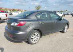 2013 MAZDA MAZDA3 GS SKY