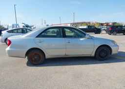 2003 TOYOTA CAMRY LE