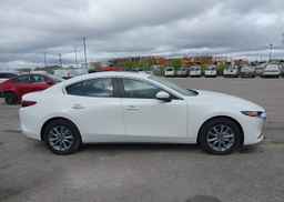 2025 MAZDA MAZDA3 GS