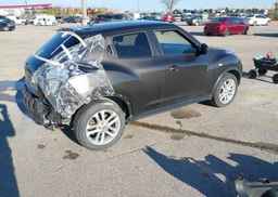 2011 NISSAN JUKE SL