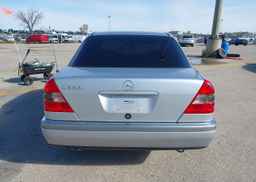 1996 MERCEDES-BENZ C220W