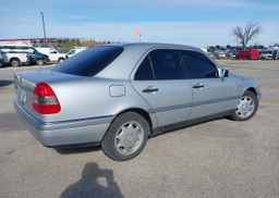 1996 MERCEDES-BENZ C220W