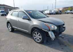 2013 NISSAN ROGUE SV