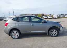 2013 NISSAN ROGUE SV