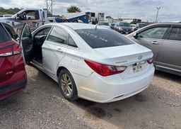 2013 HYUNDAI SONATA GL
