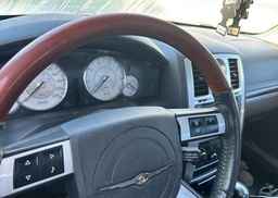 2009 CHRYSLER 300 LIMITED