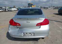 2011 INFINITI G37X