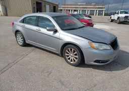 2013 CHRYSLER 200 LIMITED