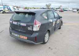 2016 TOYOTA PRIUS V