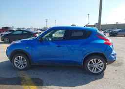2012 NISSAN JUKE SV