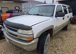 2000 CHEVROLET SUBURBAN 2500 LS
