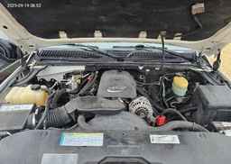 2000 CHEVROLET SUBURBAN 2500 LS