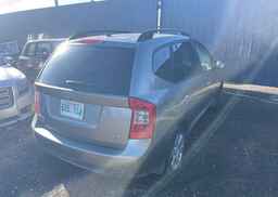 2009 KIA RONDO LX