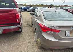 2013 HYUNDAI ELANTRA GL