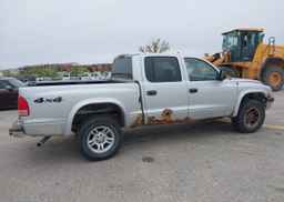 2004 DODGE DAKOTA SPORT V8 QUAD CAB